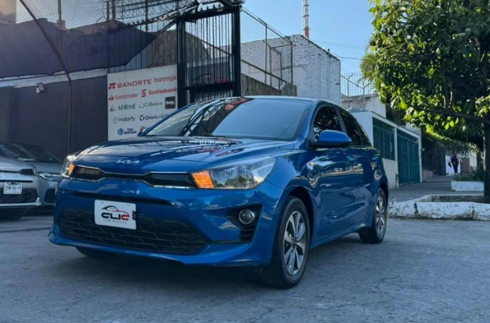 Kia Río HB